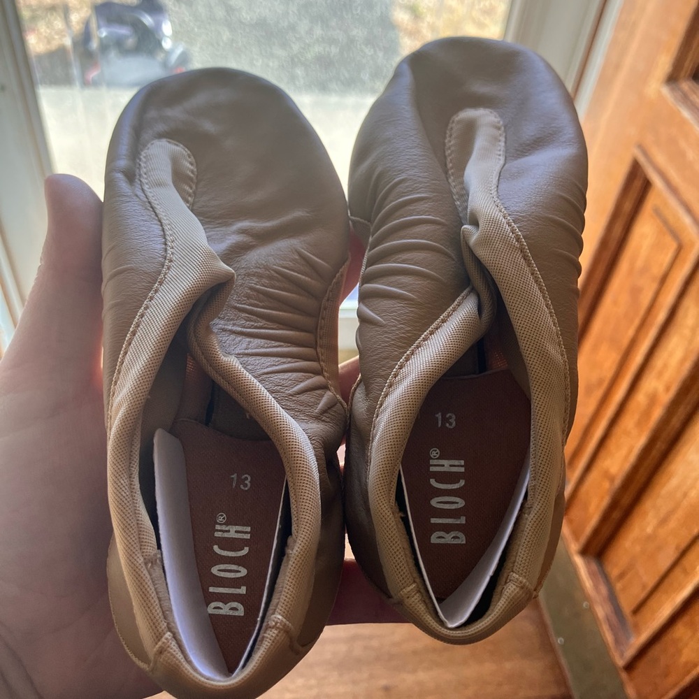 Bloch Jazz Shoes,  Size 13 little kids